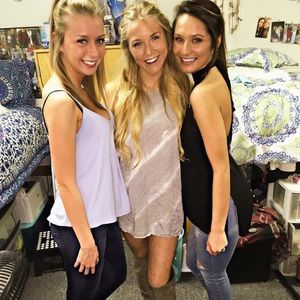 Black high neck tanktop